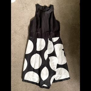 Banana Republic Size 8 - linen/polyester; excellent condition